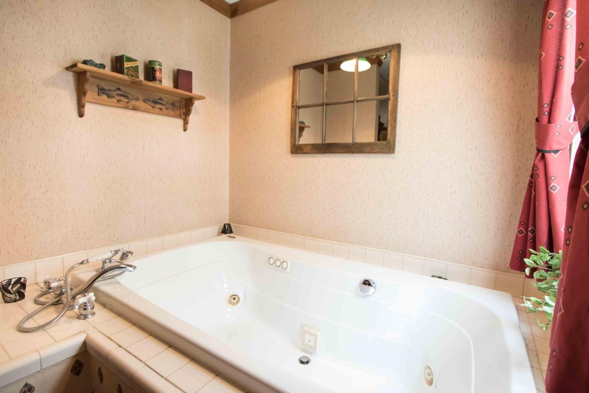 The Globe Inn East Greenville Номер фото
