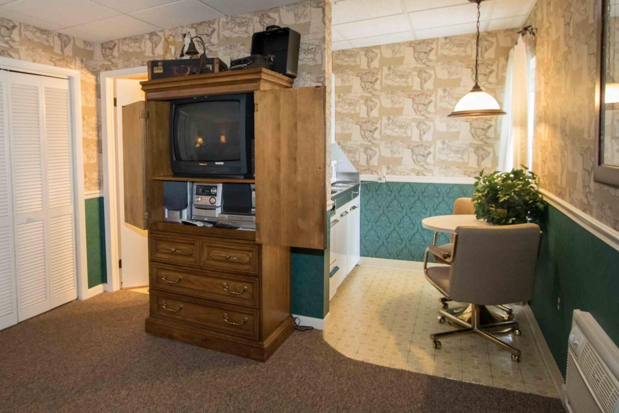 The Globe Inn East Greenville Номер фото