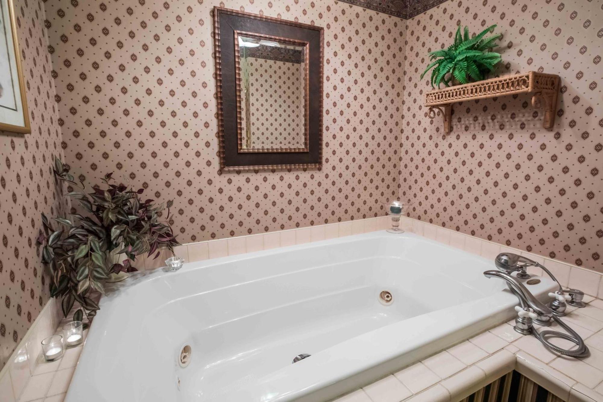 The Globe Inn East Greenville Номер фото