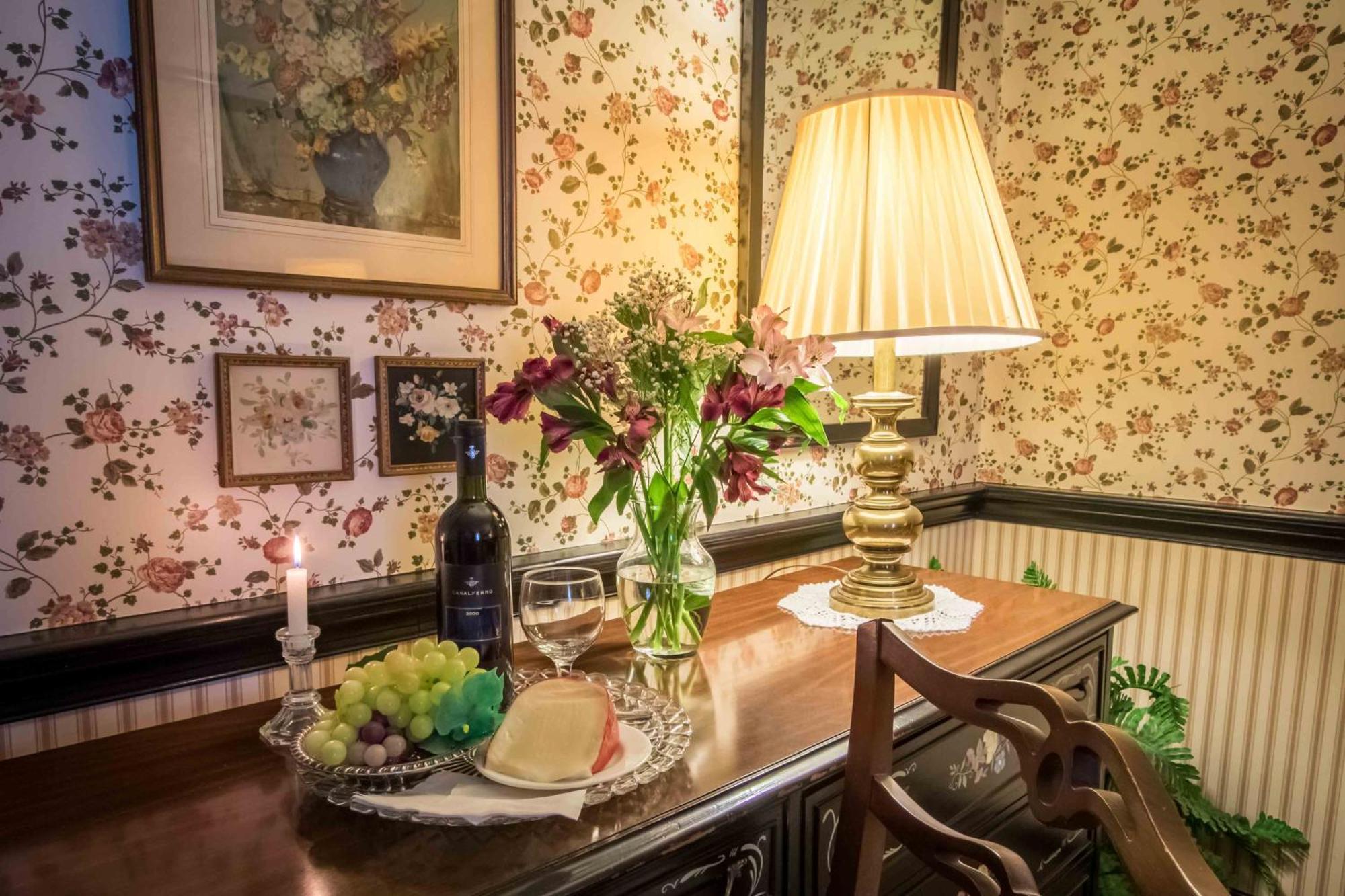 The Globe Inn East Greenville Номер фото
