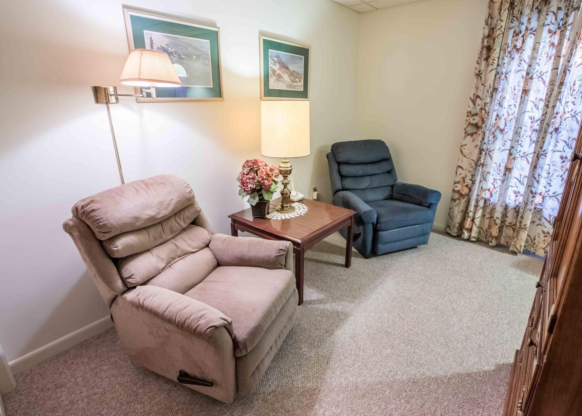 The Globe Inn East Greenville Номер фото