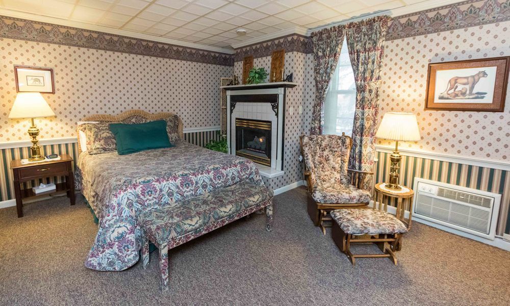 The Globe Inn East Greenville Экстерьер фото